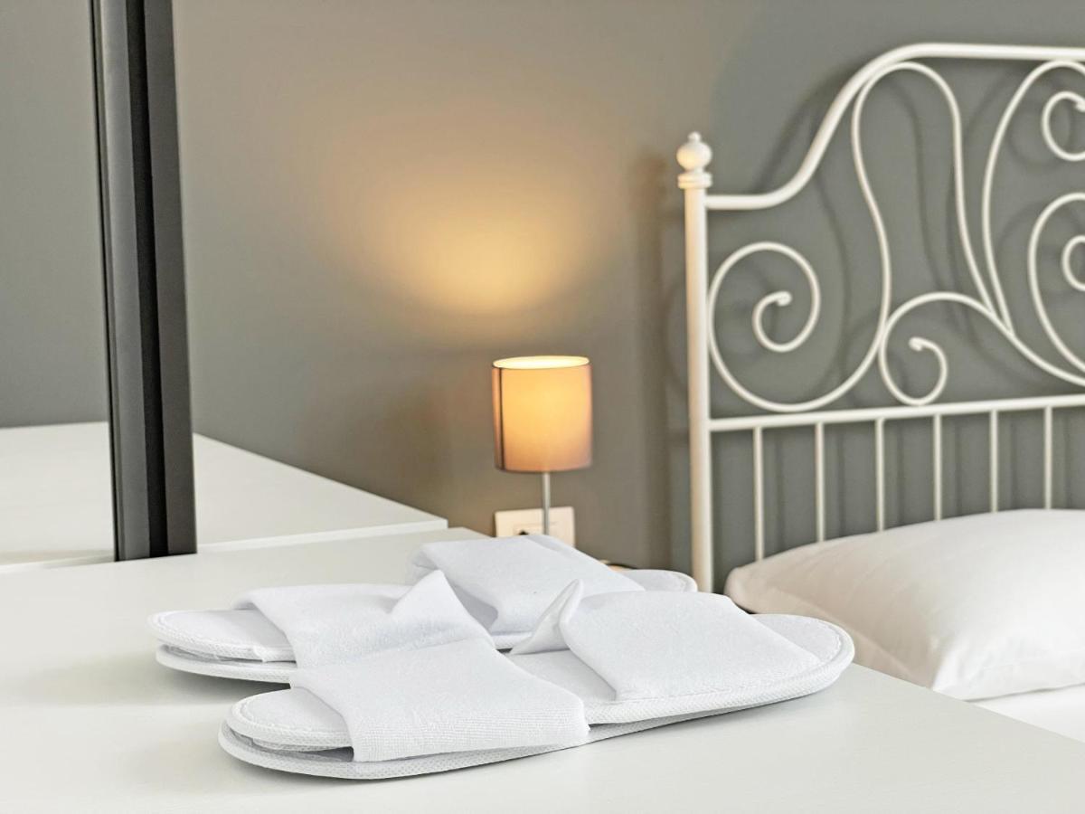 "La Portineria" Charming Apartment Old Town Como Lake Ngoại thất bức ảnh