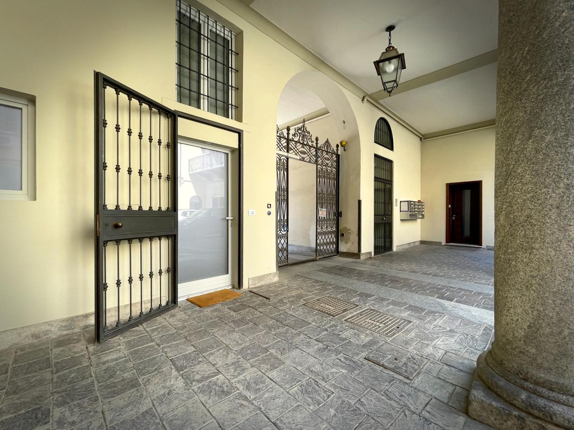 "La Portineria" Charming Apartment Old Town Como Lake Ngoại thất bức ảnh